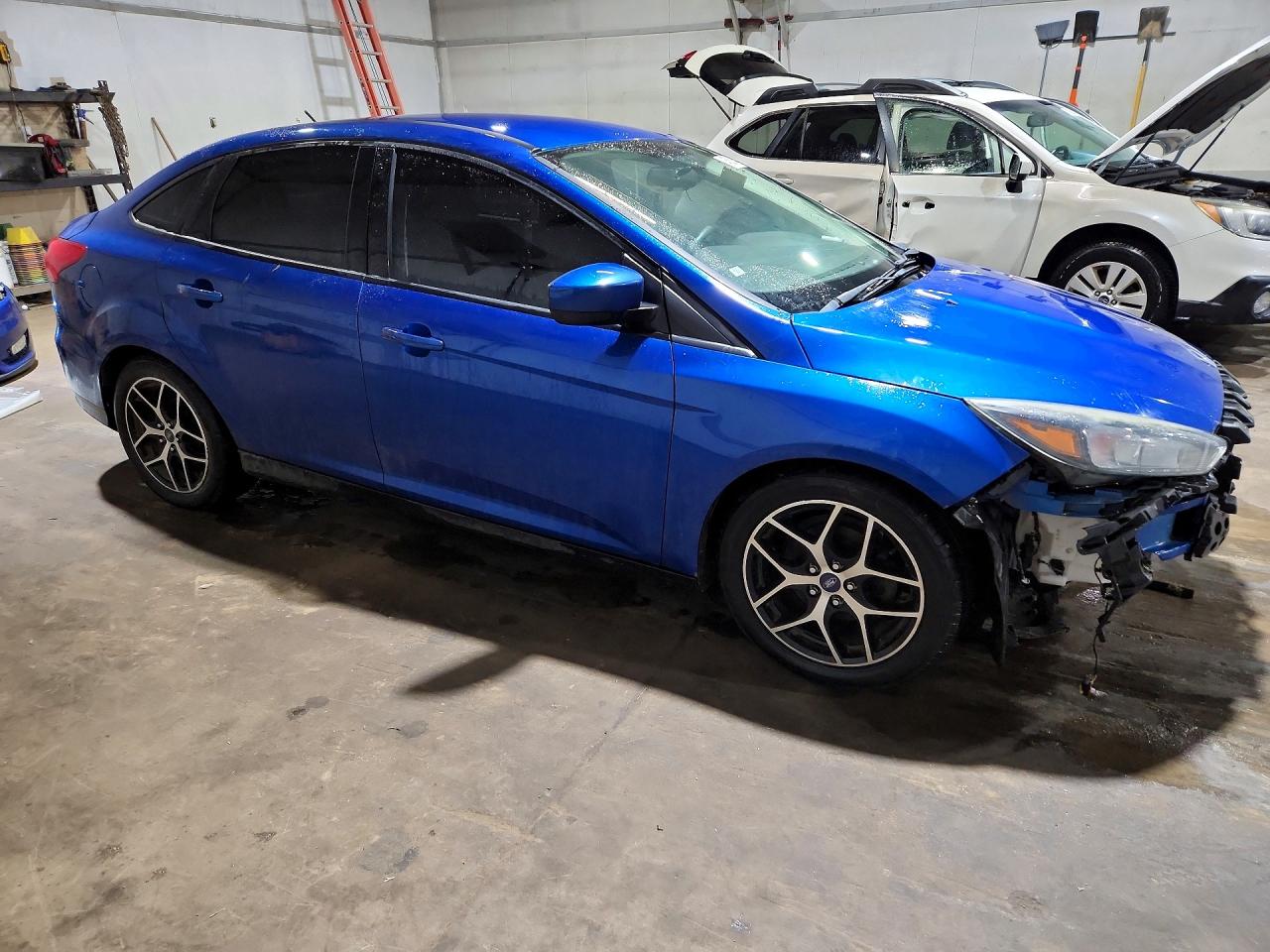 2018 Ford Focus VIN 1FADP3F2XJL310993 photo 4