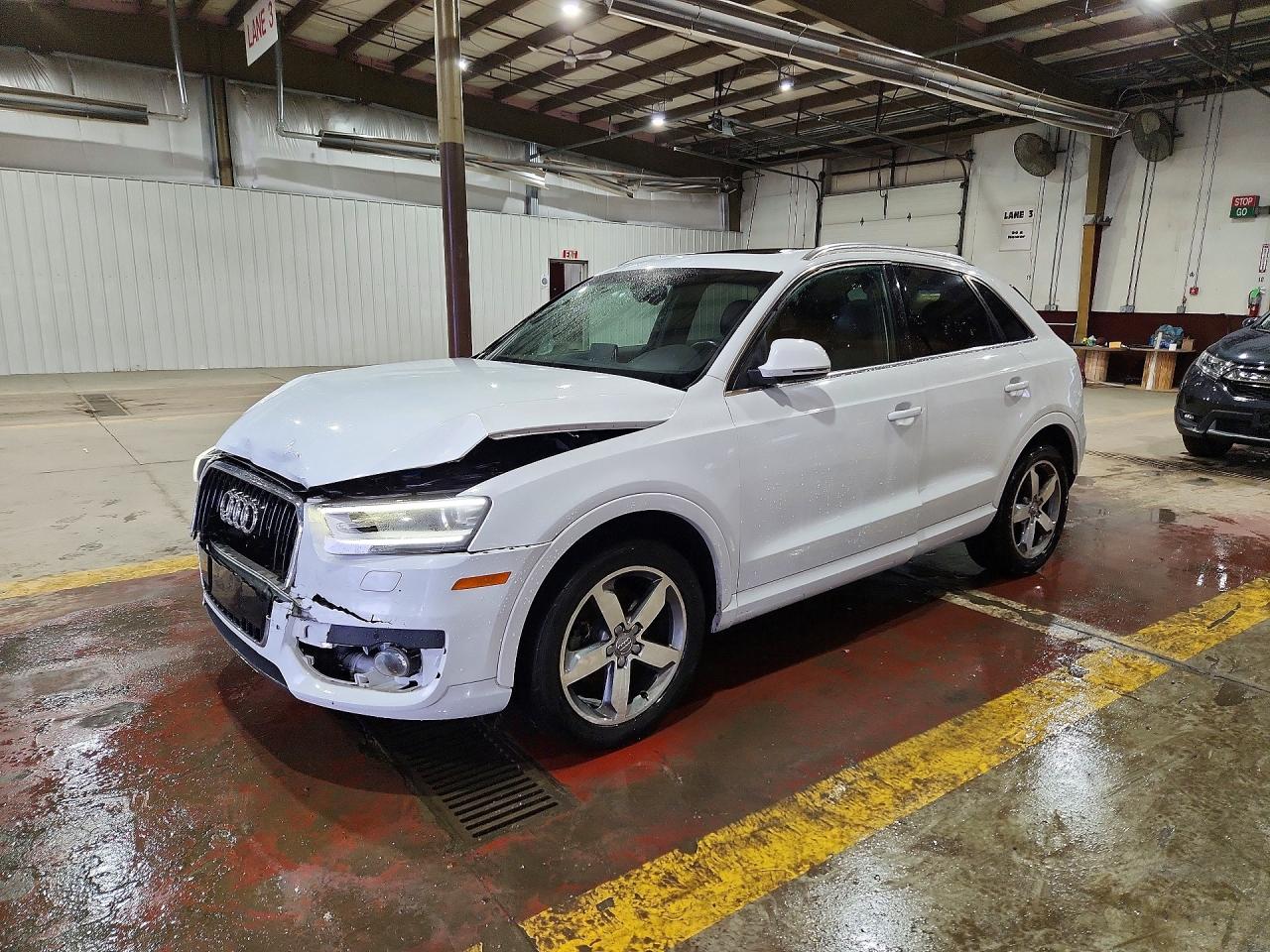 2015 Audi Q3 VIN WA1GFCFSXFR011514 photo 1