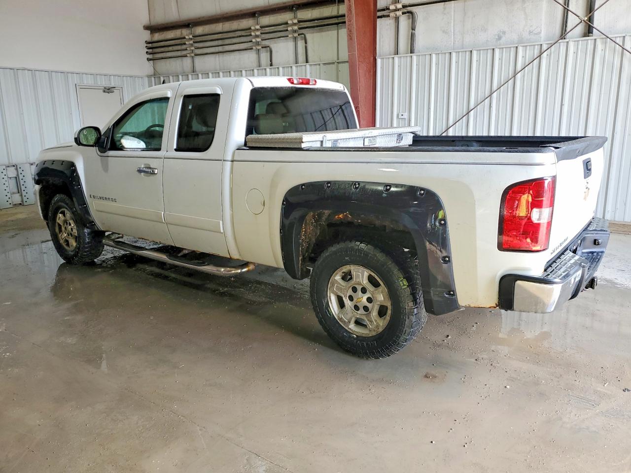 2008 Chevrolet All models VIN 2GCEK19J981143658 photo 2
