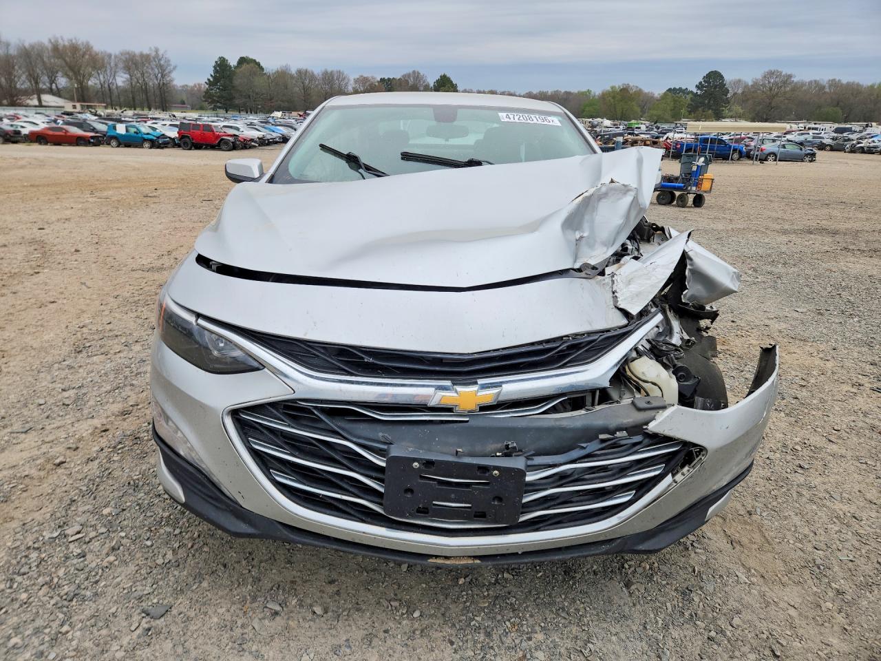 2019 Chev Malibu VIN 1G1ZD5ST8KF206241 photo 5