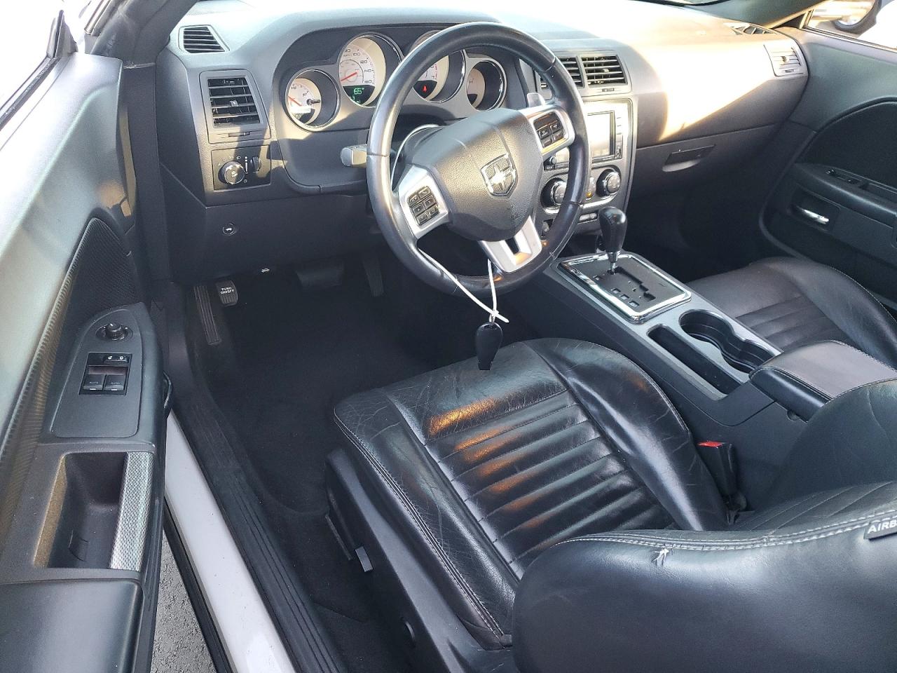 2012 Dodge Challenger VIN 2C3CDYBT8CH280214 photo 8