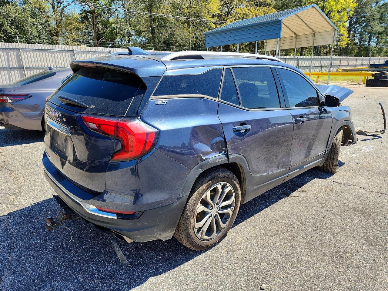 2019 GMC Terrain VIN 3GKALPEX7KL300624 photo 3