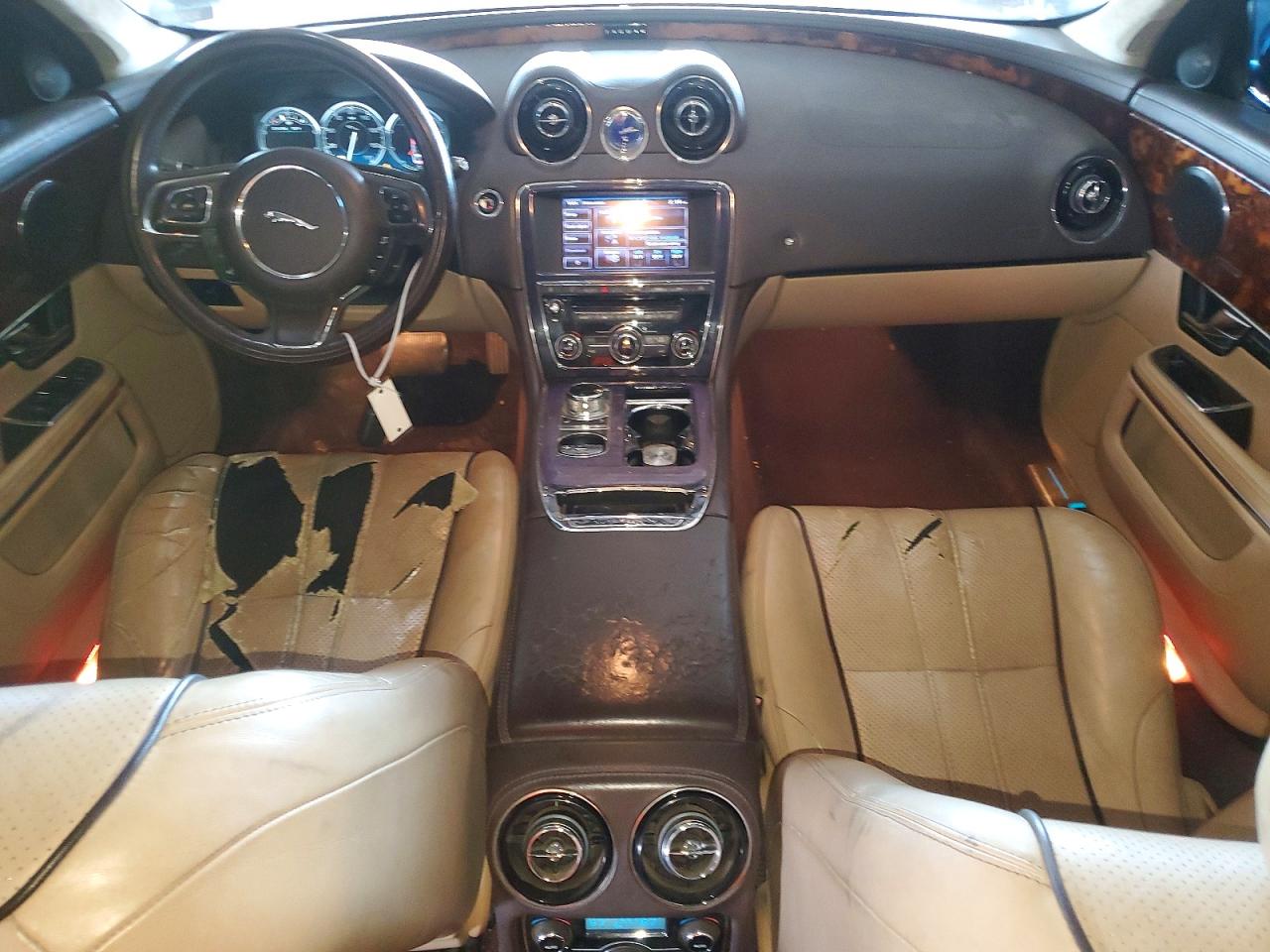 2013 Jaguar Xj VIN SAJWA2GB6DLV40422 photo 8