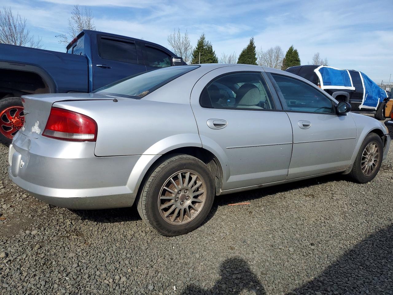 2004 Chrysler Sebring VIN 1C3EL46X24N307630 photo 3
