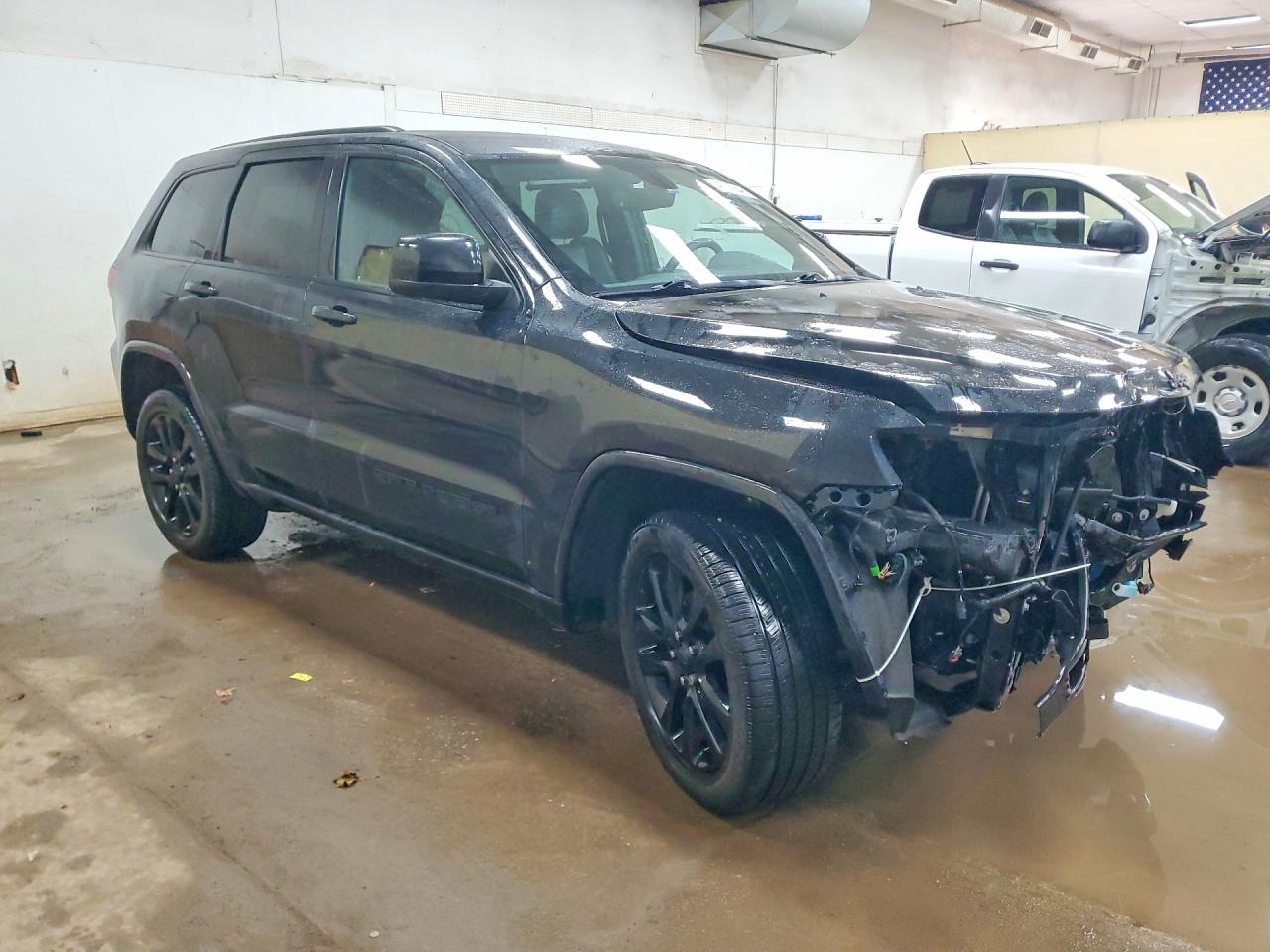 2018 Jeep Grand cher VIN 1C4RJFAG3JC407698 photo 4