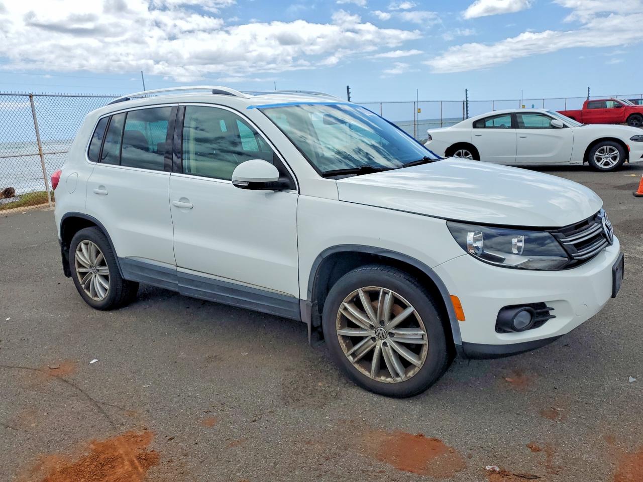 2014 Volkswagen Tiguan VIN WVGAV3AX0EW600150 photo 4