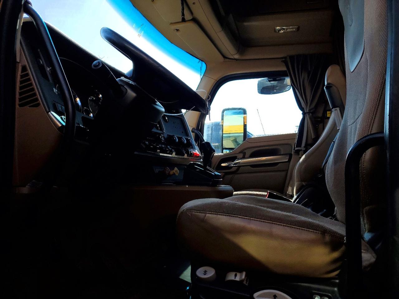 2018 KENWORTH All other VIN 1XKYDP9X8JJ179968 photo 5