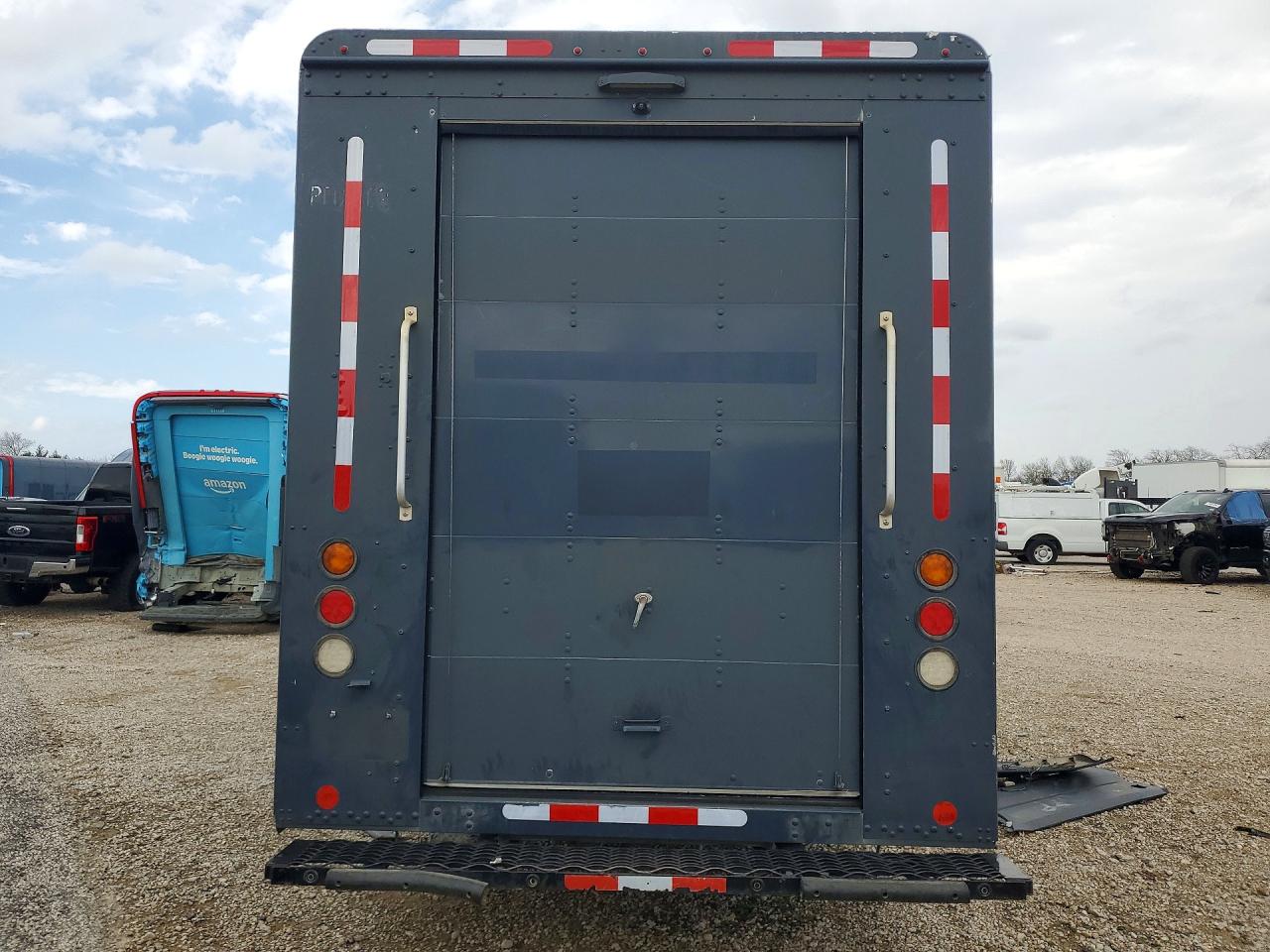 2021 FREIGHTLINER Chassis VIN 4UZAC2GA9MCMM9358 photo 6