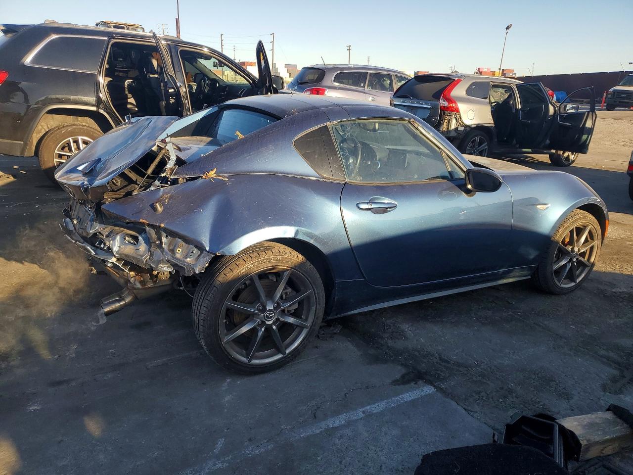 2018 Mazda Mx5 VIN JM1NDAM7XJ0201395 photo 3