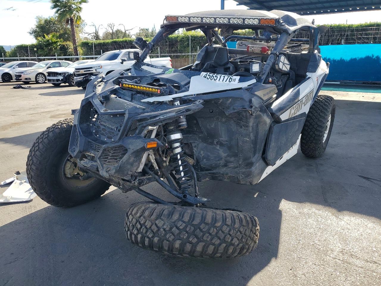 2023 Can-Am Sidebyside VIN 3JBVGAV27PE000163 photo 10