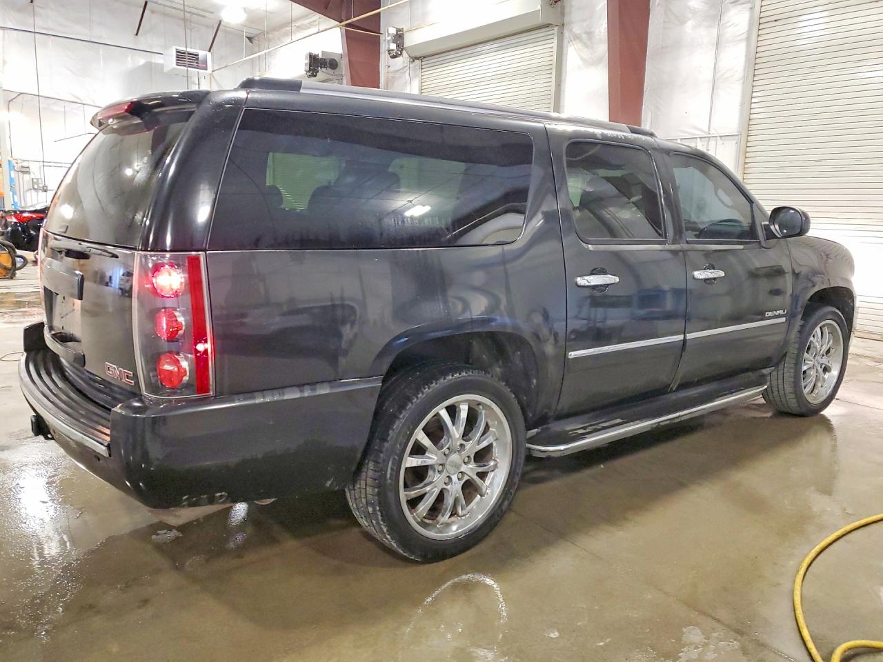 2011 GMC Yukon VIN 1GKS2MEF0BR234018 photo 3