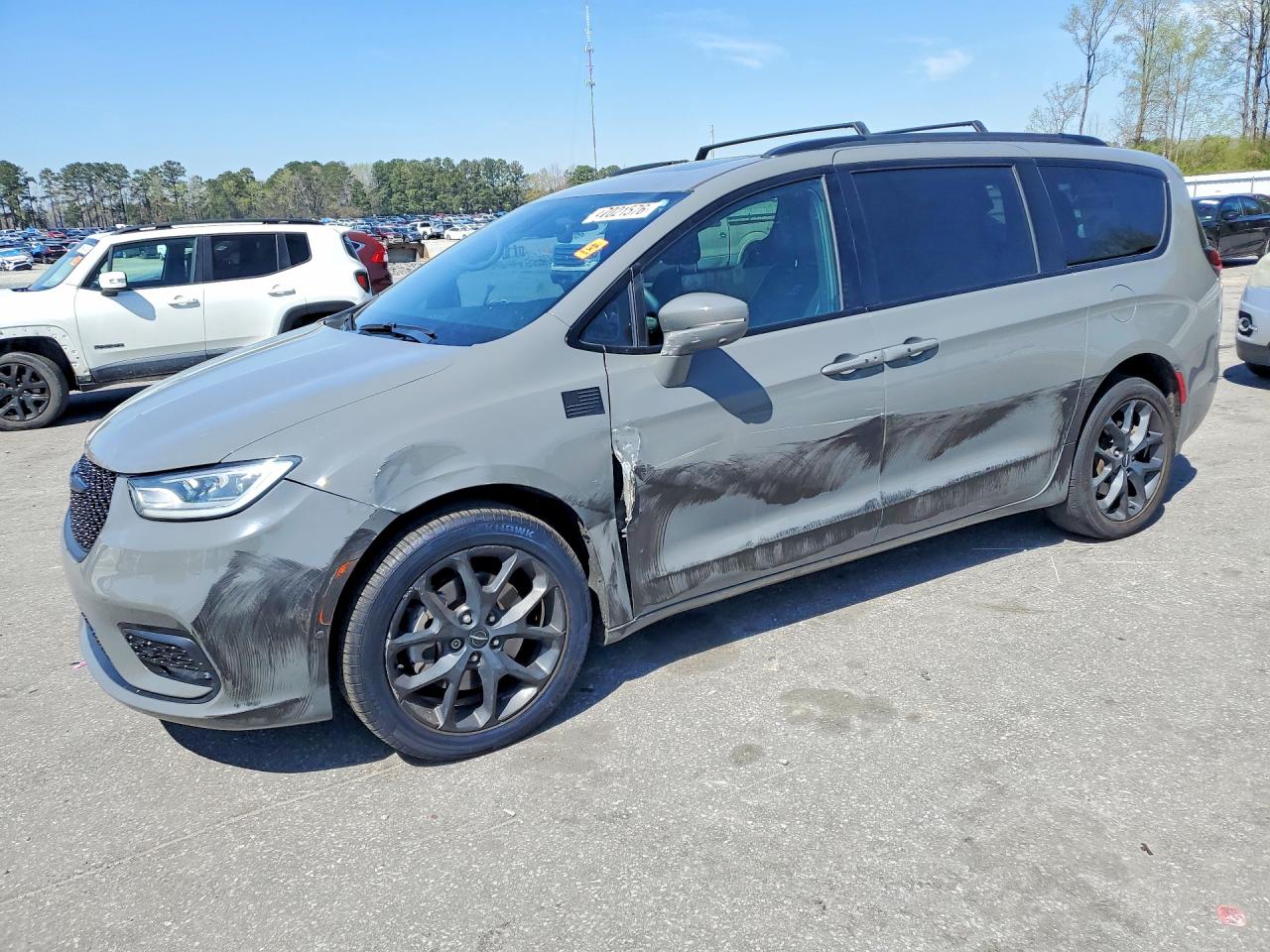 2022 Pacifica VIN 2C4RC3GG2NR228257 photo 1