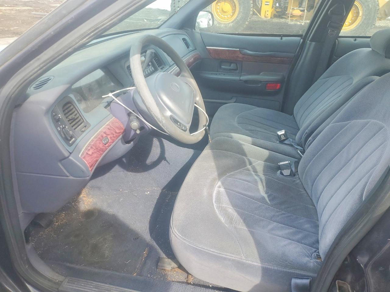 2000 Mercury Grand marquis VIN 2MEFM74W0YX683092 photo 7