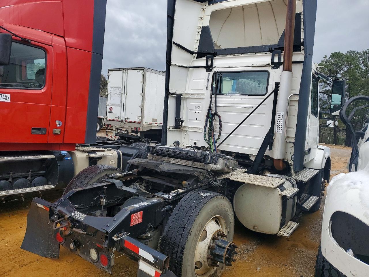 2017 Volvo All models VIN 4V4N39TGXHN988031 photo 4