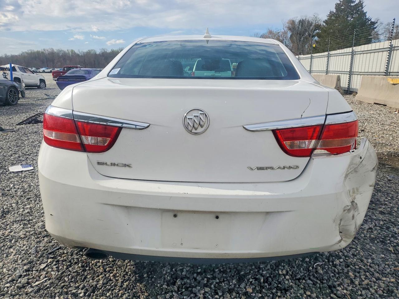 2014 Buick Verano VIN 1G4PN5SK4E4229109 photo 6