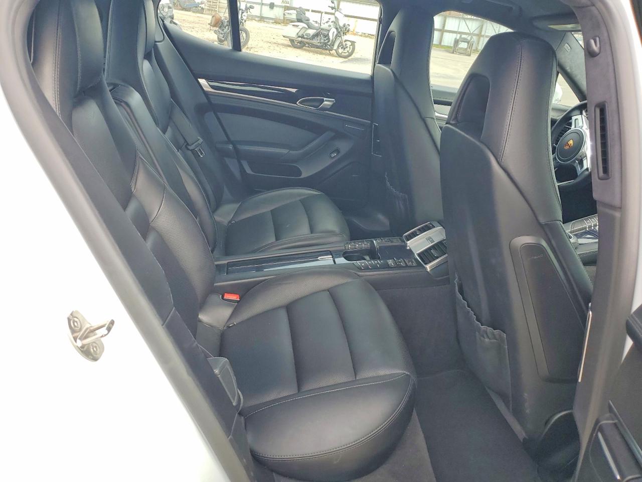 2016 Porsche Panamera VIN WP0AD2A75GL041314 photo 10