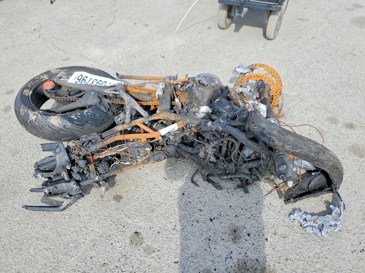 2022 TRIUMPH Tiger VIN SMTL20UL1NTAY2424 photo 1