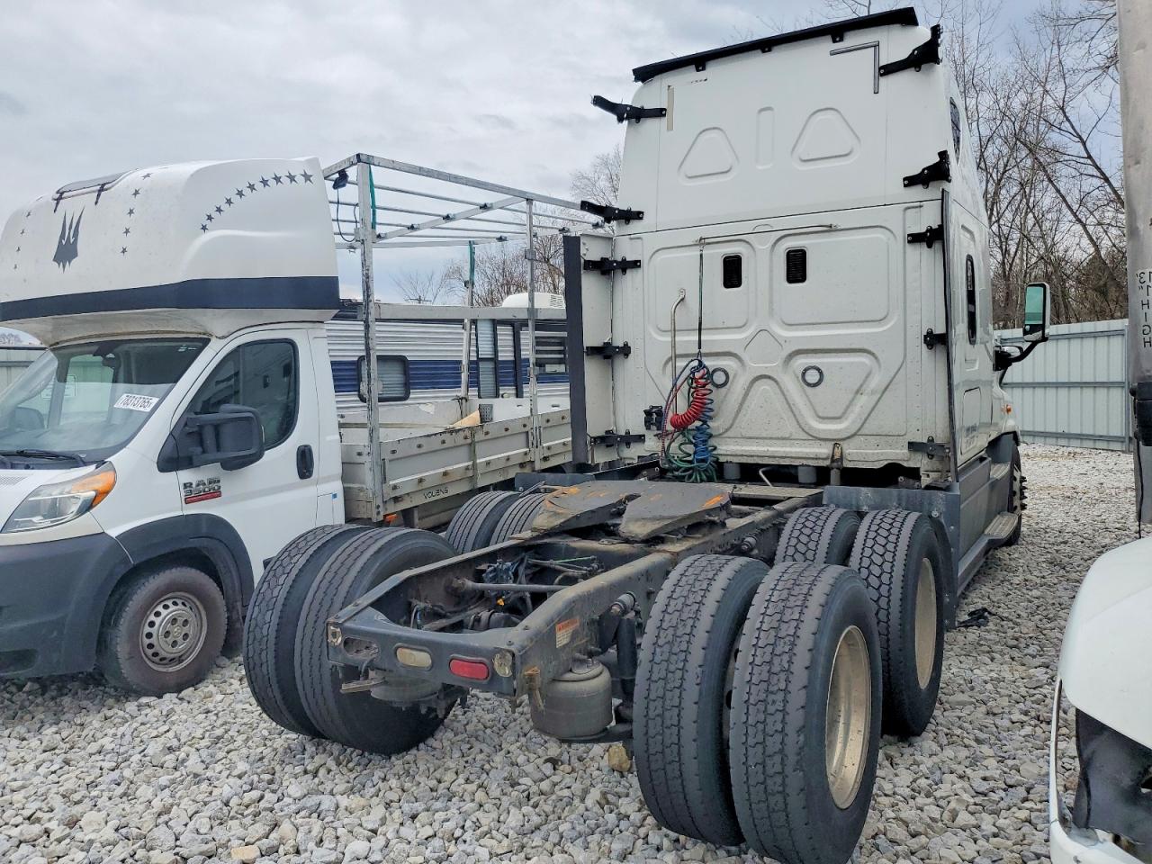 2016 FREIGHTLINER All other VIN 1FUGGLDR0GLHA0217 photo 4