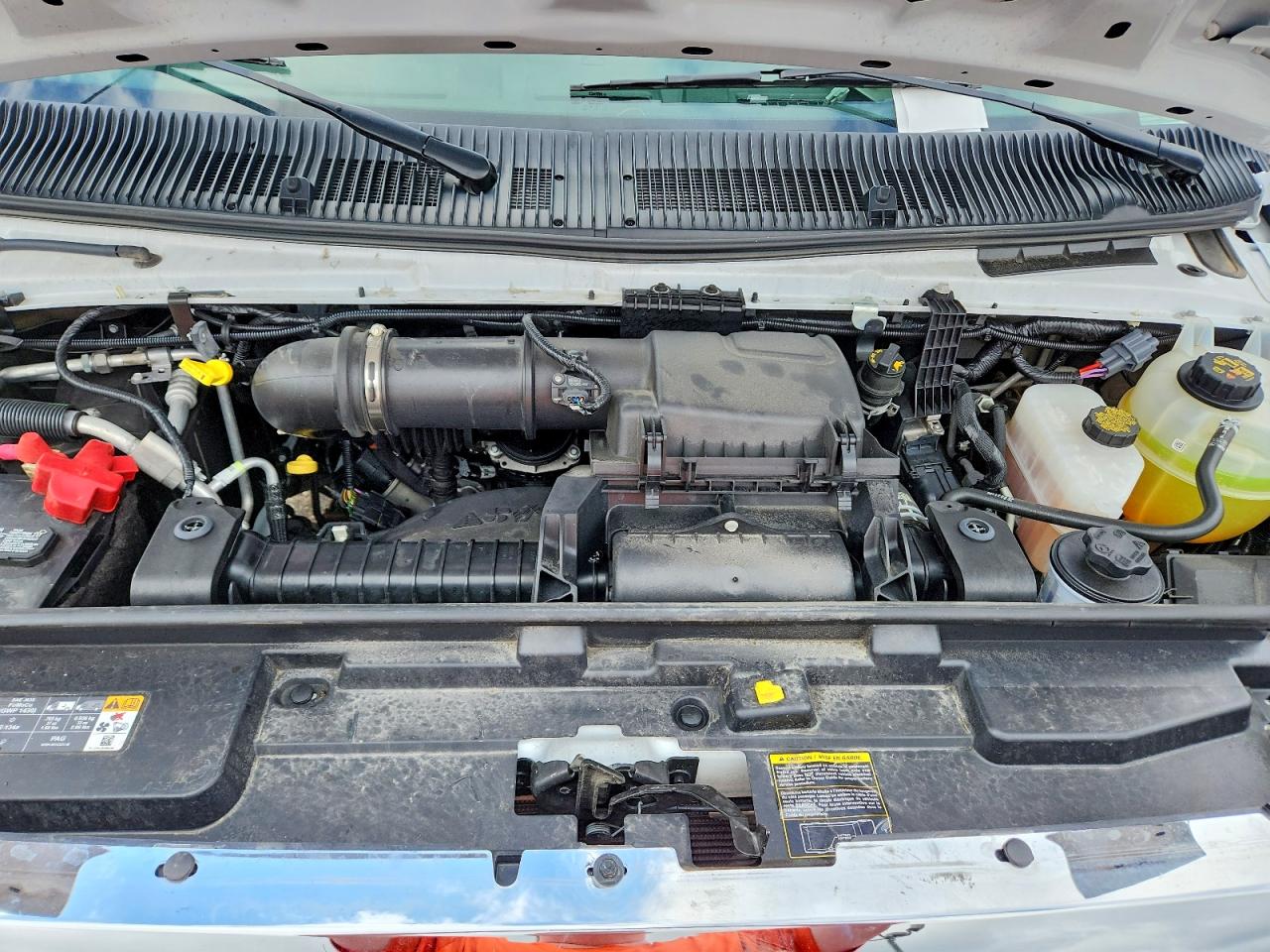 2025 Ford Econoline VIN 1FDXE4FN2SDD33396 photo 12