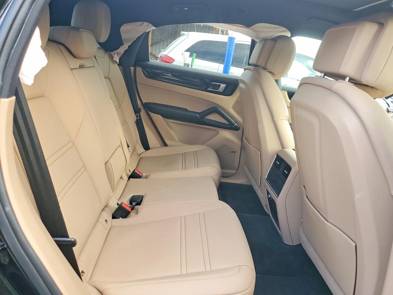 2022 Porsche Cayenne VIN WP1BE2AY4NDA51297 photo 11