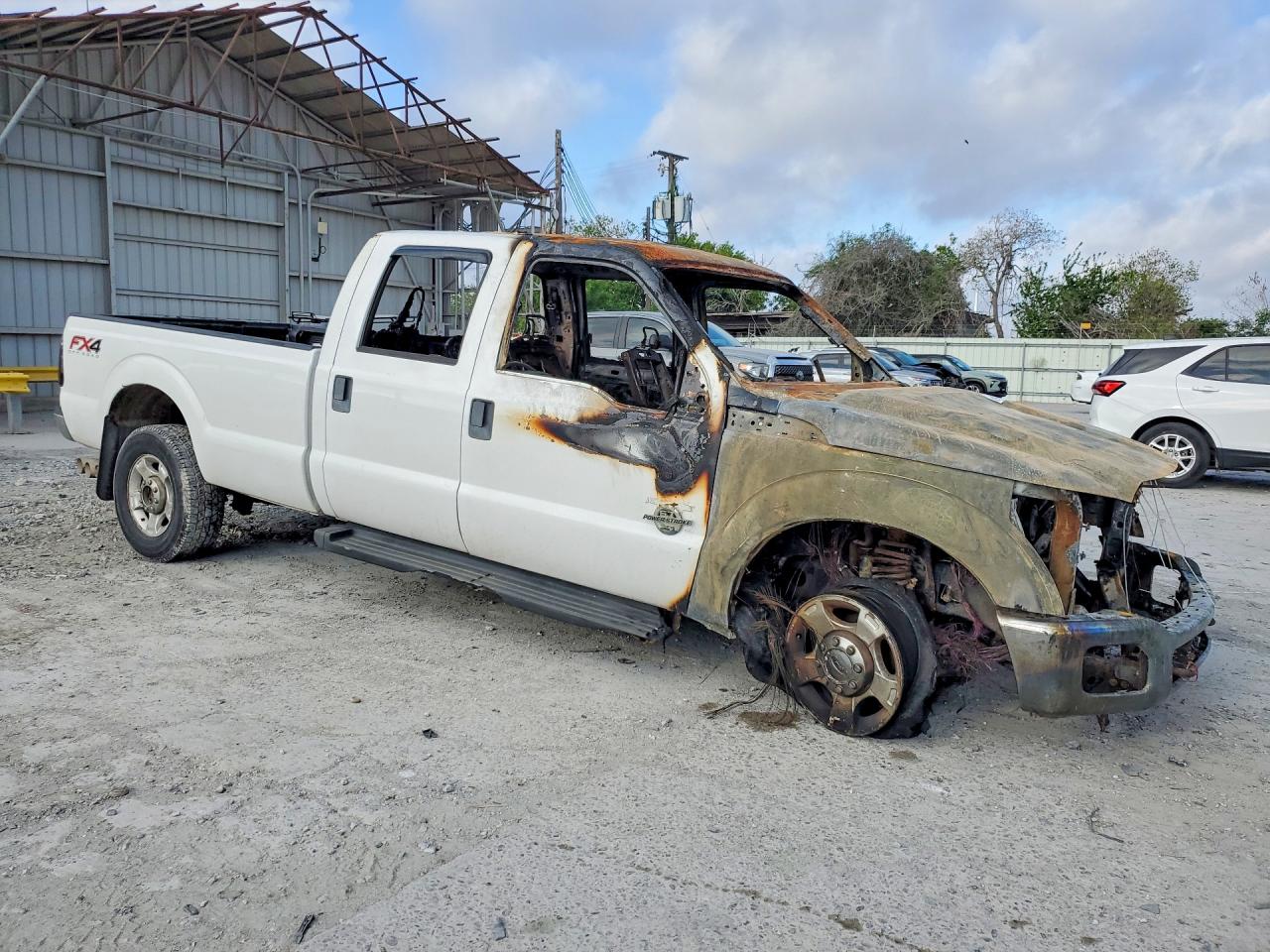 2013 Ford F250 VIN 1FT7W2BT6DEB31832 photo 4