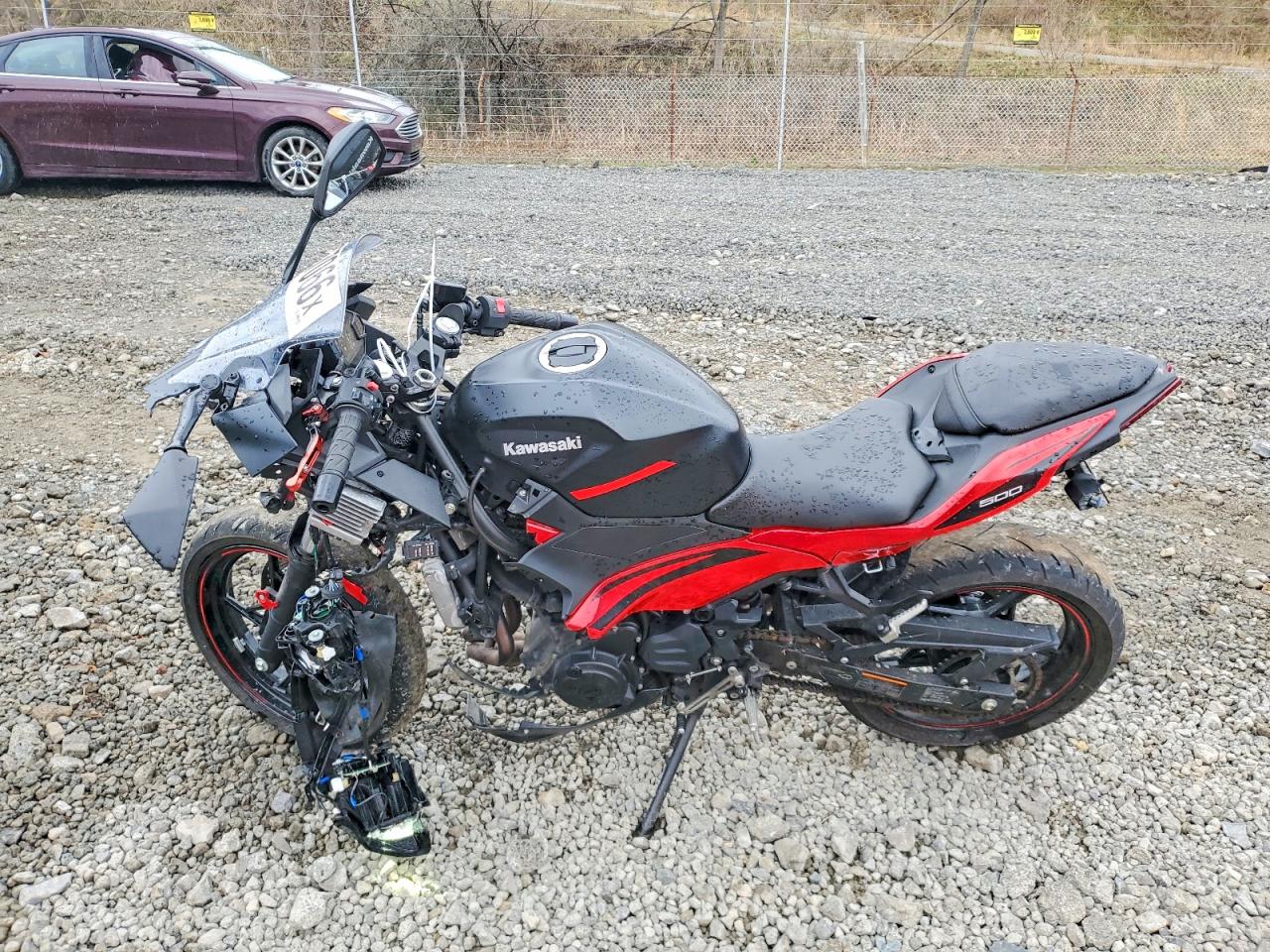 2024 Kawasaki Ninja 500 VIN ML5EXGG16RDA26114 photo 3