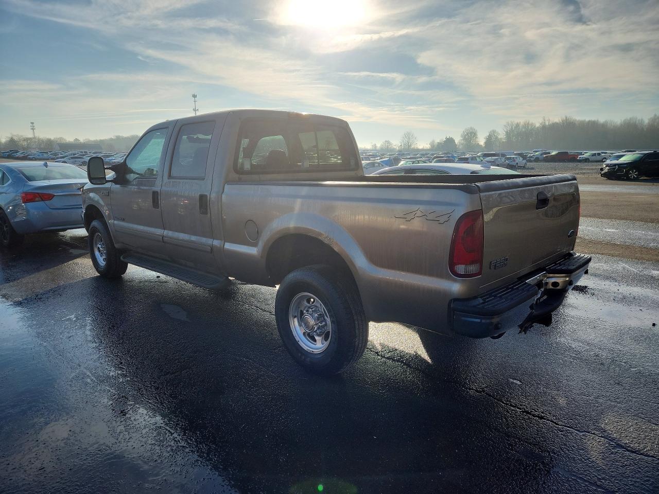 2002 Ford F250 VIN 1FTNW21F92EC17281 photo 2