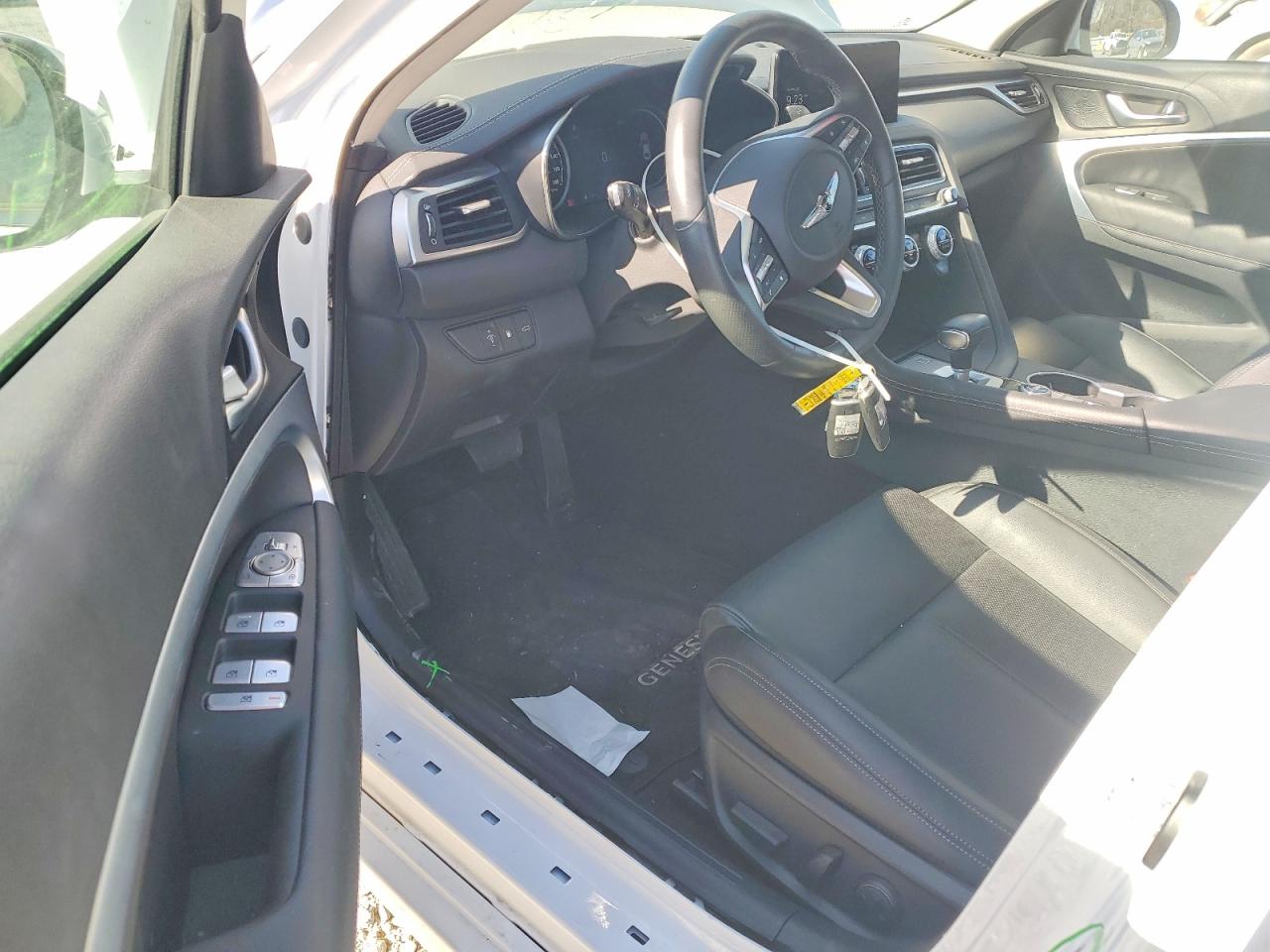 2023 Genesis G70 VIN KMTG34TAXPU129823 photo 8