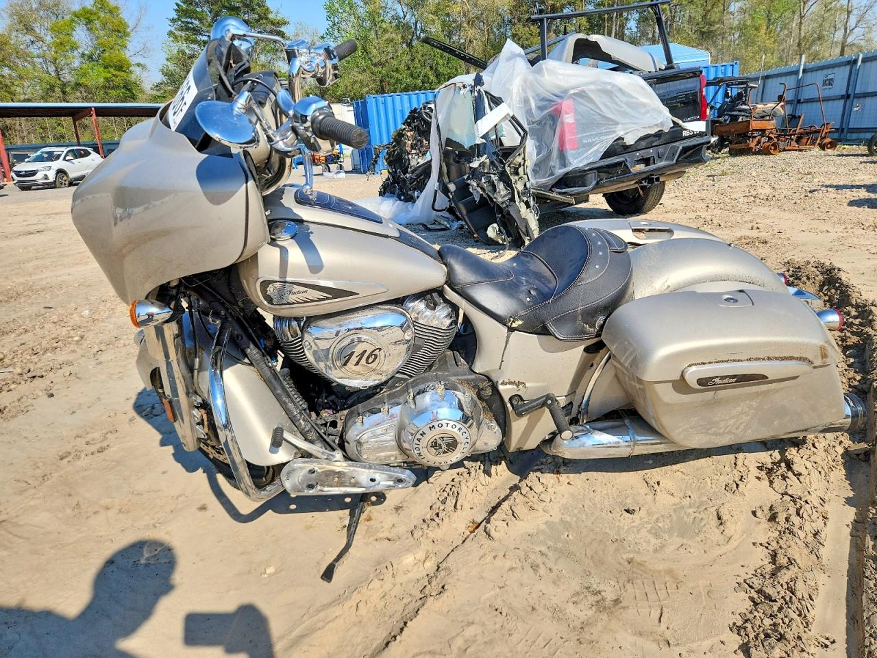 2023 INDIAN Motorcycle VIN 56KTCABB6P3414380 photo 3