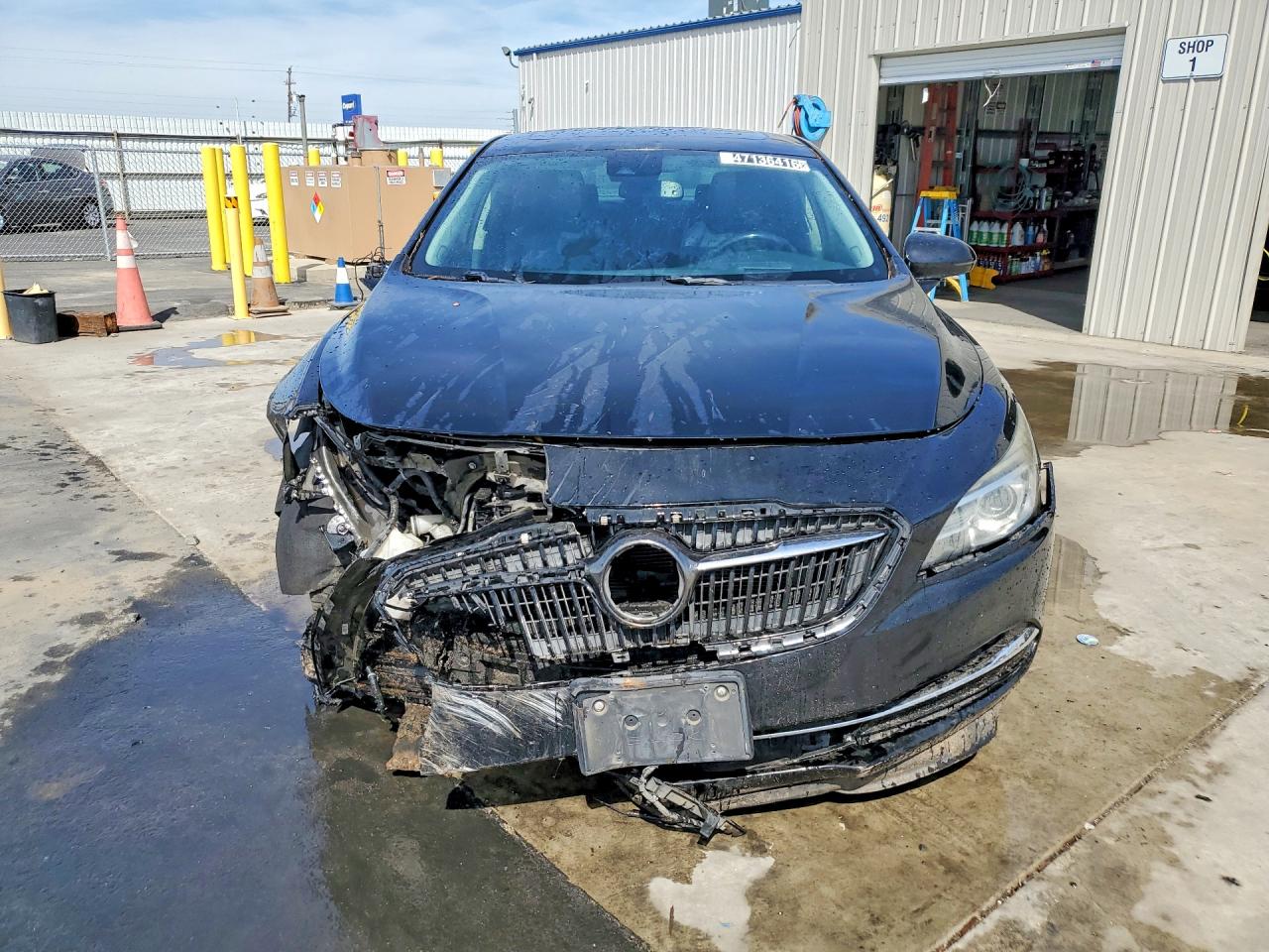 2017 Buick Lacrosse VIN 1G4ZR5SS7HU209924 photo 5