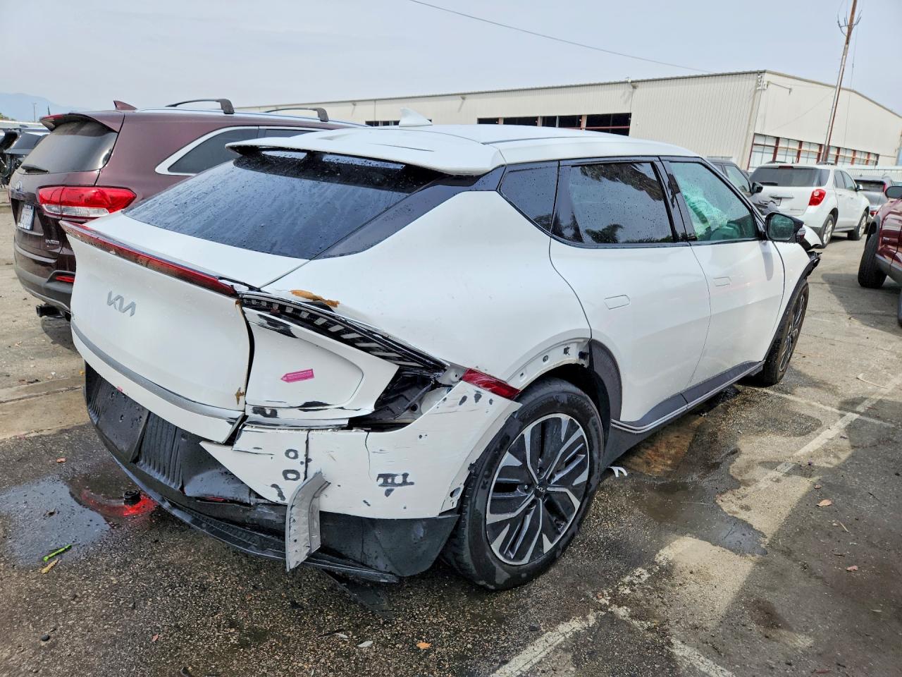 2024 Kia All other VIN KNDC34LB4R5215535 photo 3