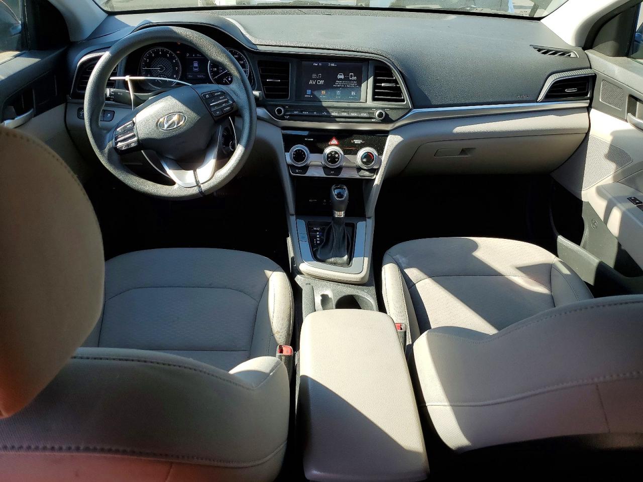 2019 Hyundai Elantra VIN KMHD84LF1KU843486 photo 8
