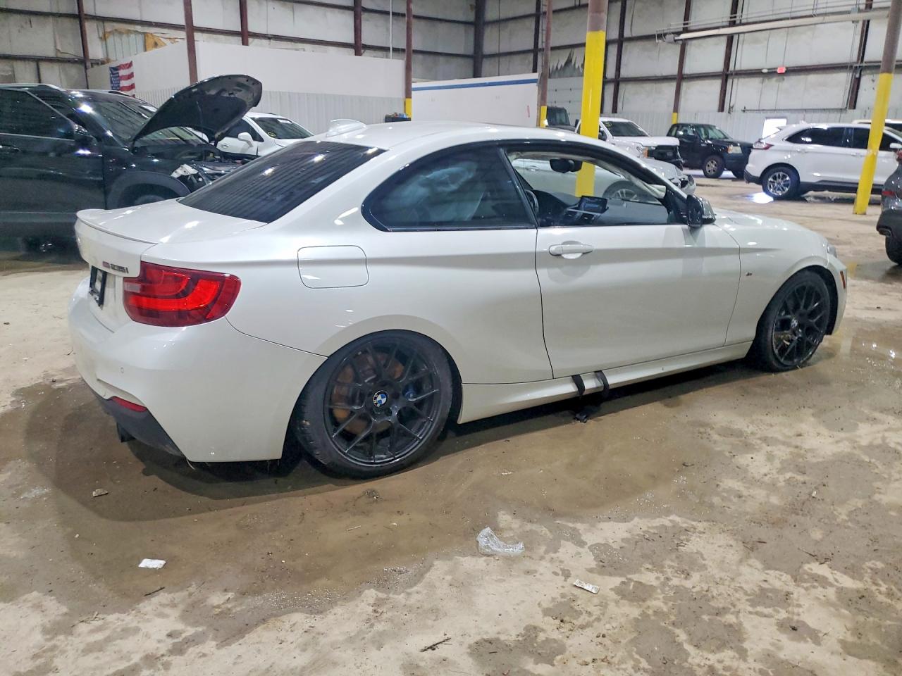 2014 BMW M2 VIN WBA1J7C53EVX33538 photo 3