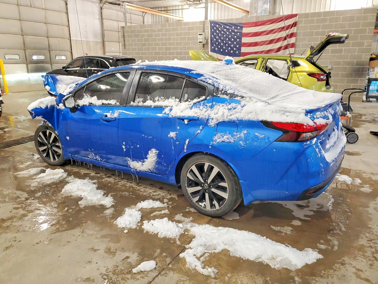 2022 Nissan Versa VIN 3N1CN8FV8NL867787 photo 2