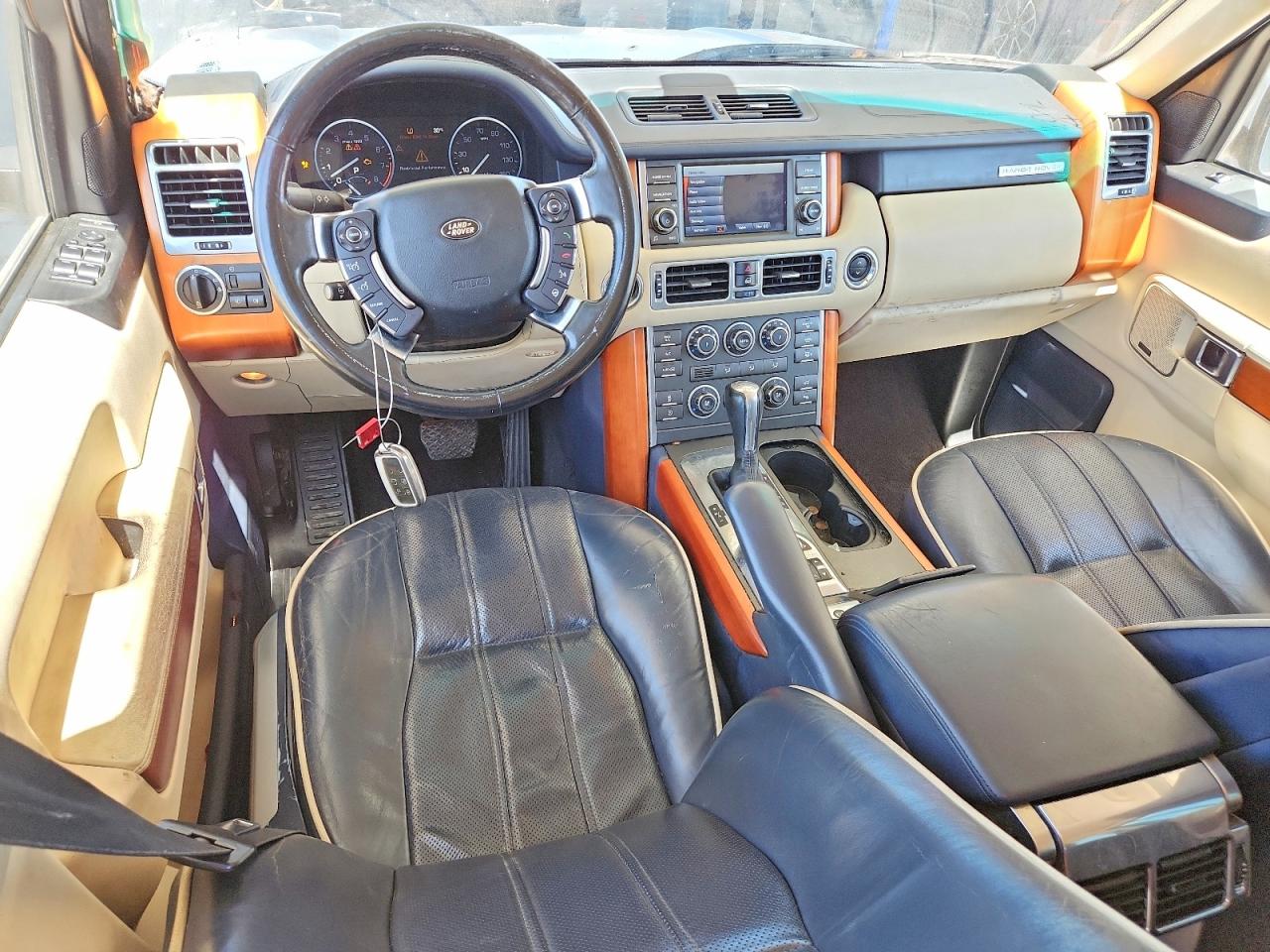 2011 Land Rangerover VIN SALMF1D44BA334556 photo 8