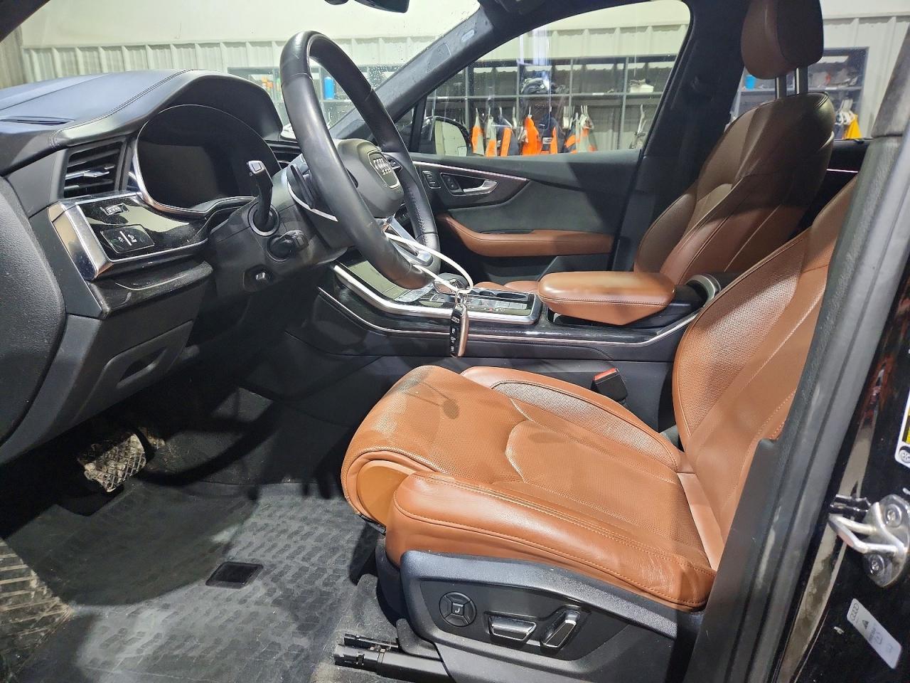 2020 Audi Q7 VIN WA1VXAF77LD006414 photo 7