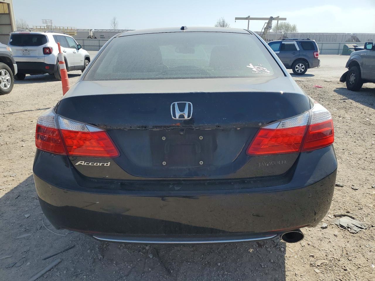 2014 Honda Accord VIN 1HGCR2F88EA064205 photo 6