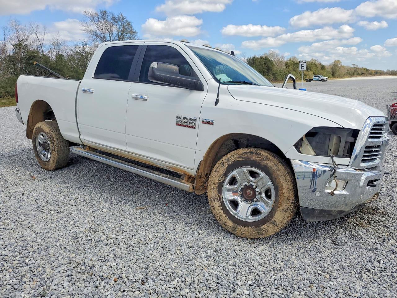 2017 Ram 2500 VIN 3C6UR5DJ6HG741050 photo 4