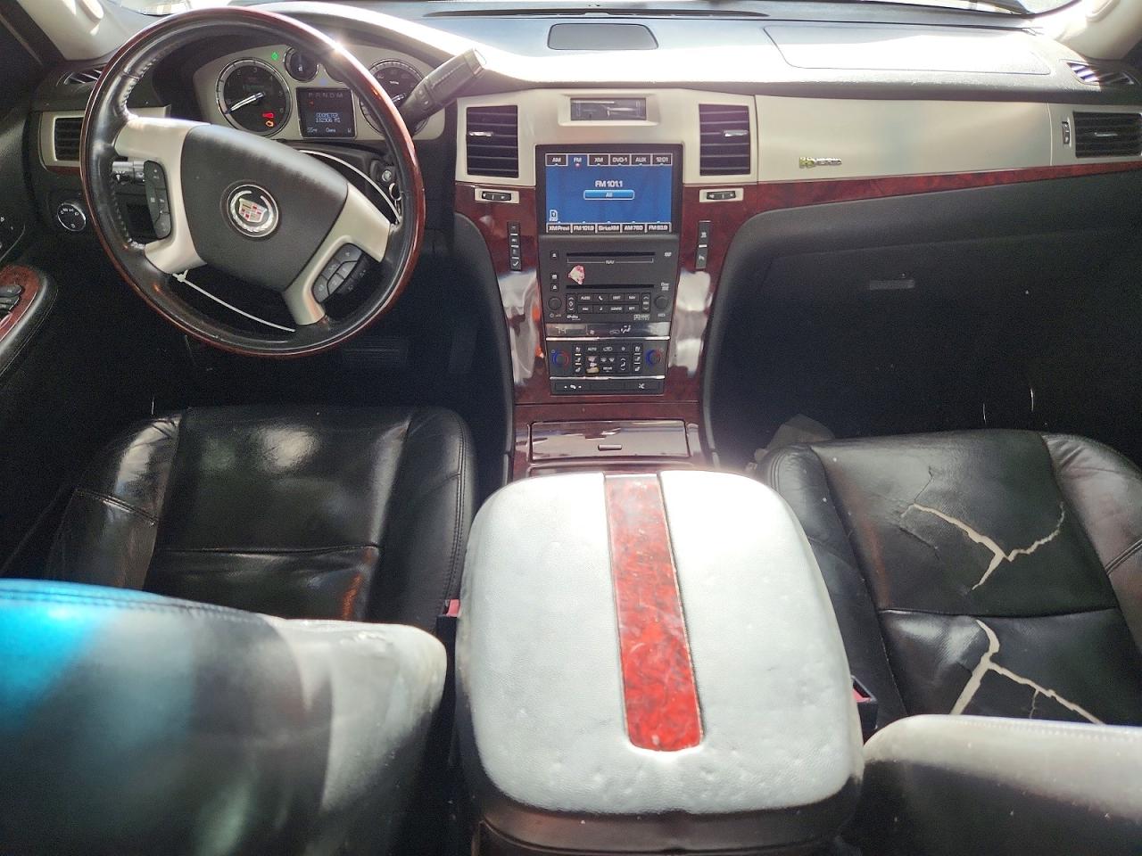 2009 CADI Escalade VIN 1GYFC43509R135191 photo 8