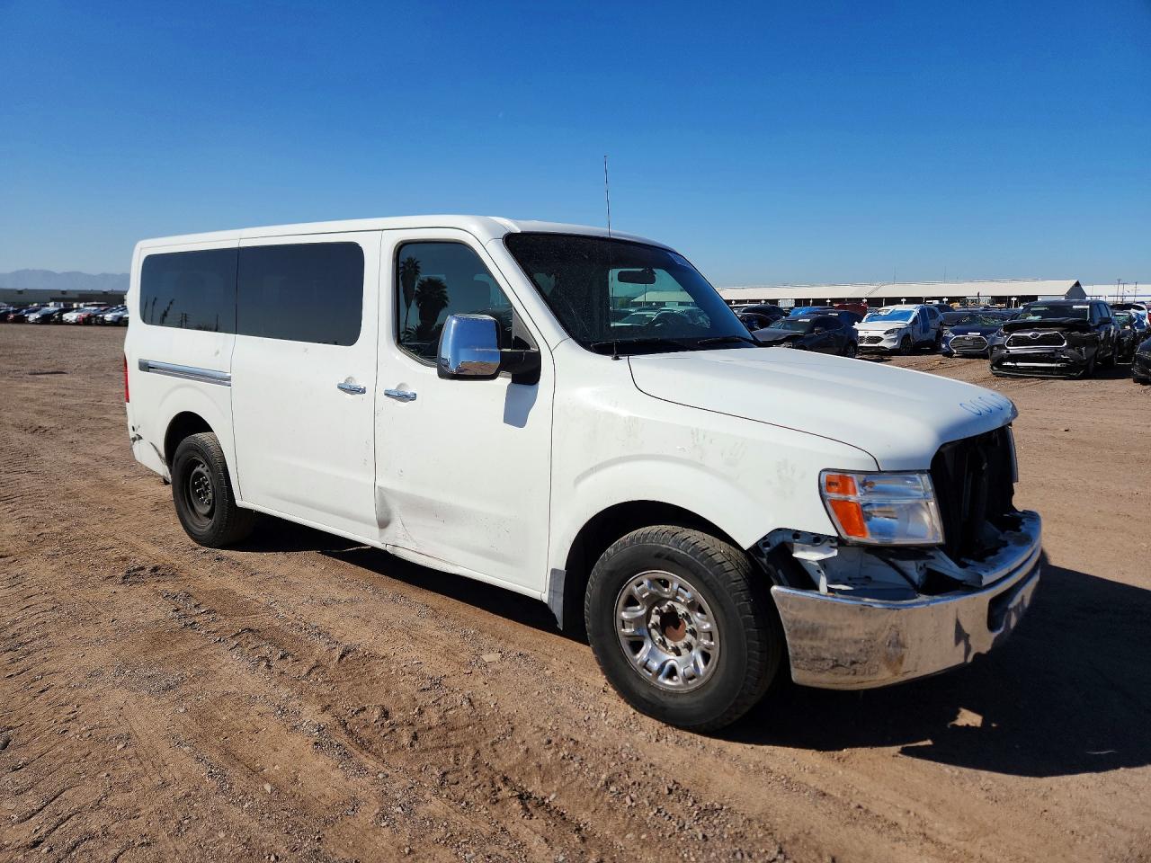 2018 Nissan Nv VIN 5BZBF0AA2JN852434 photo 4