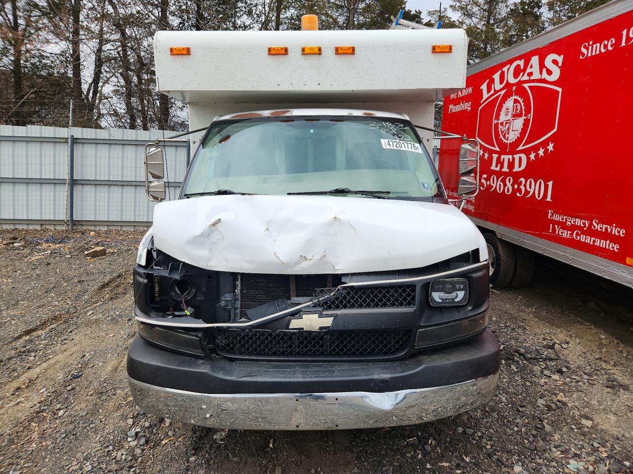 2005 Chevrolet Express VIN 1GBJG31U751143665 photo 5