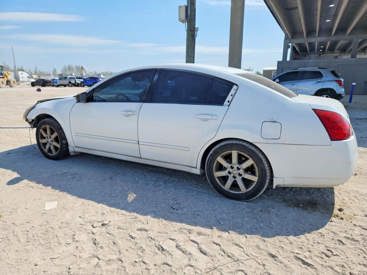 2004 Nissan Maxima VIN 1N4BA41E54C918635 photo 2