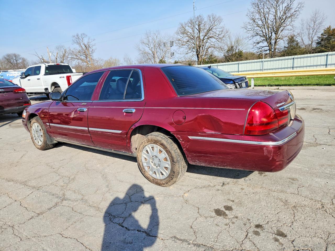 2004 Mercury Grmarquis VIN 2MEFM74W64X672978 photo 2