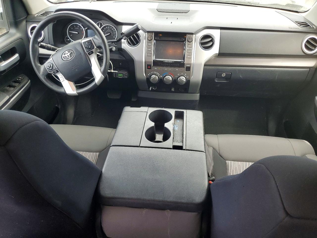 2017 Toyota Tundra VIN 5TFRM5F16HX118596 photo 8