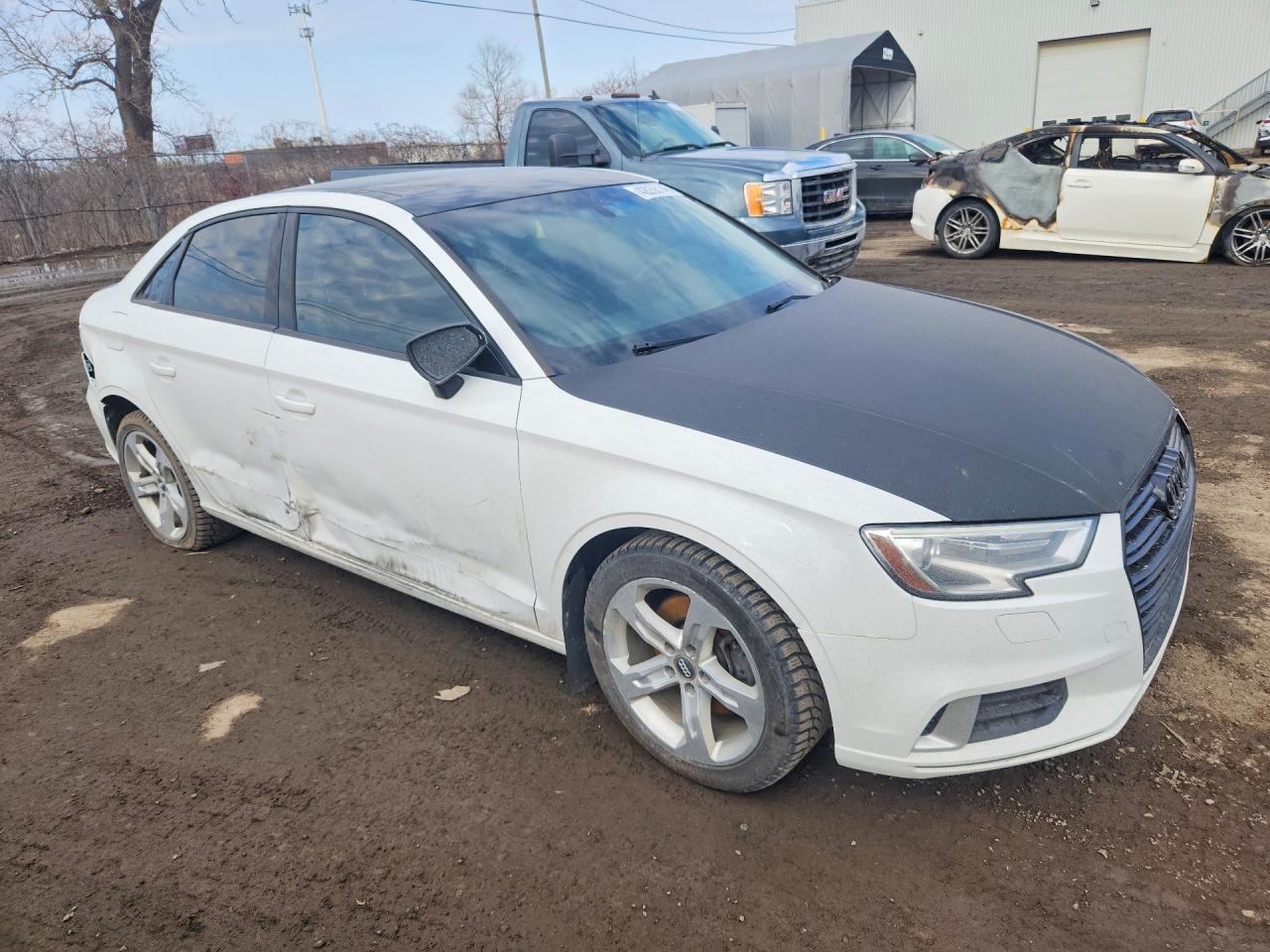 2017 Audi A3 VIN WAUAUGFF2H1043643 photo 4