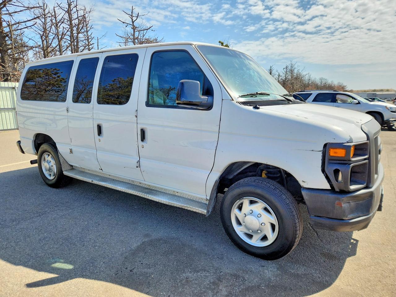 2009 Ford Econoline VIN 1FBNE31L19DA73843 photo 4