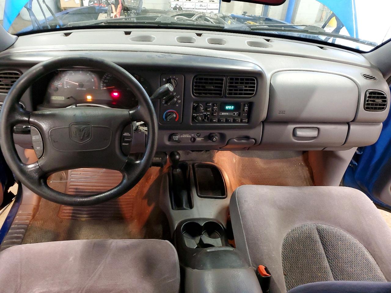 1998 Dodge Dakota VIN 1B7GG22Y3WS590068 photo 8