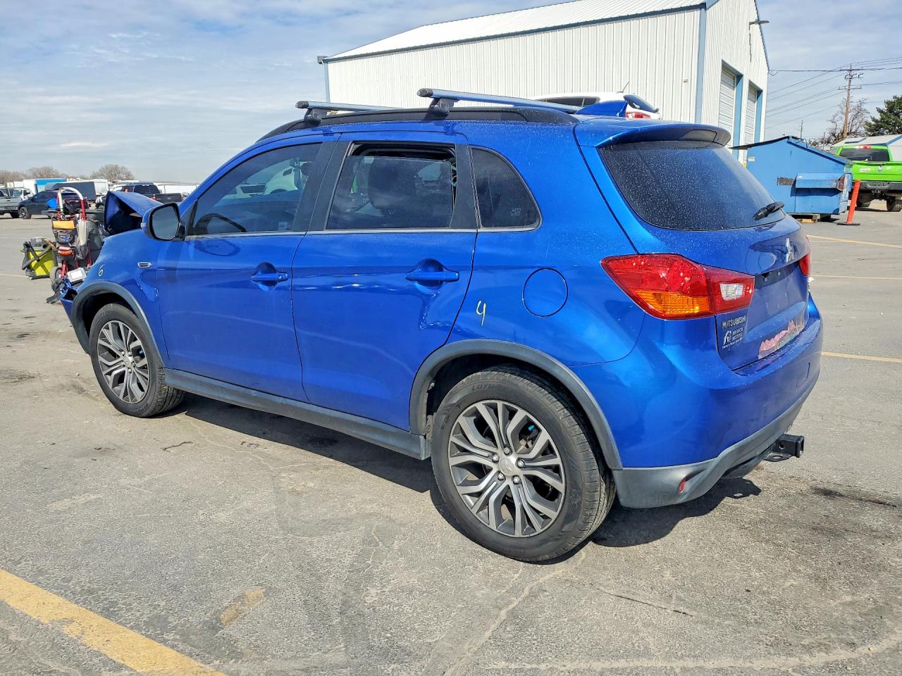 2017 Mitsubishi Outlander VIN JA4AR4AW5HZ049930 photo 2