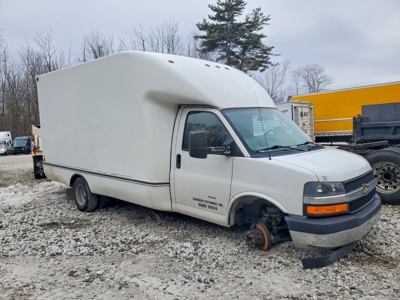 2018 CHEV Express VIN 1GB3GSCGXJ1285545 photo 4
