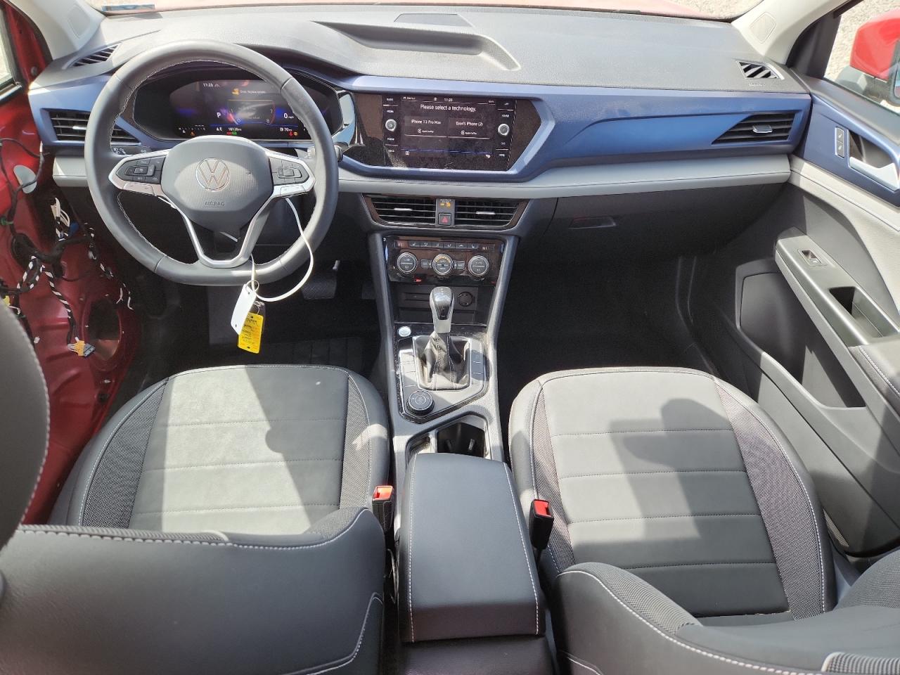 2024 Volkswagen All other VIN 3VVUX7B21RM038899 photo 8
